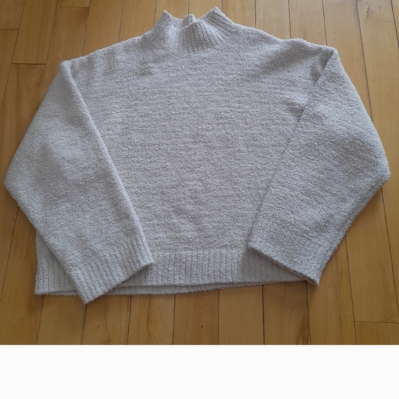 Womens Sweater Bundle - Picture 14 of 15